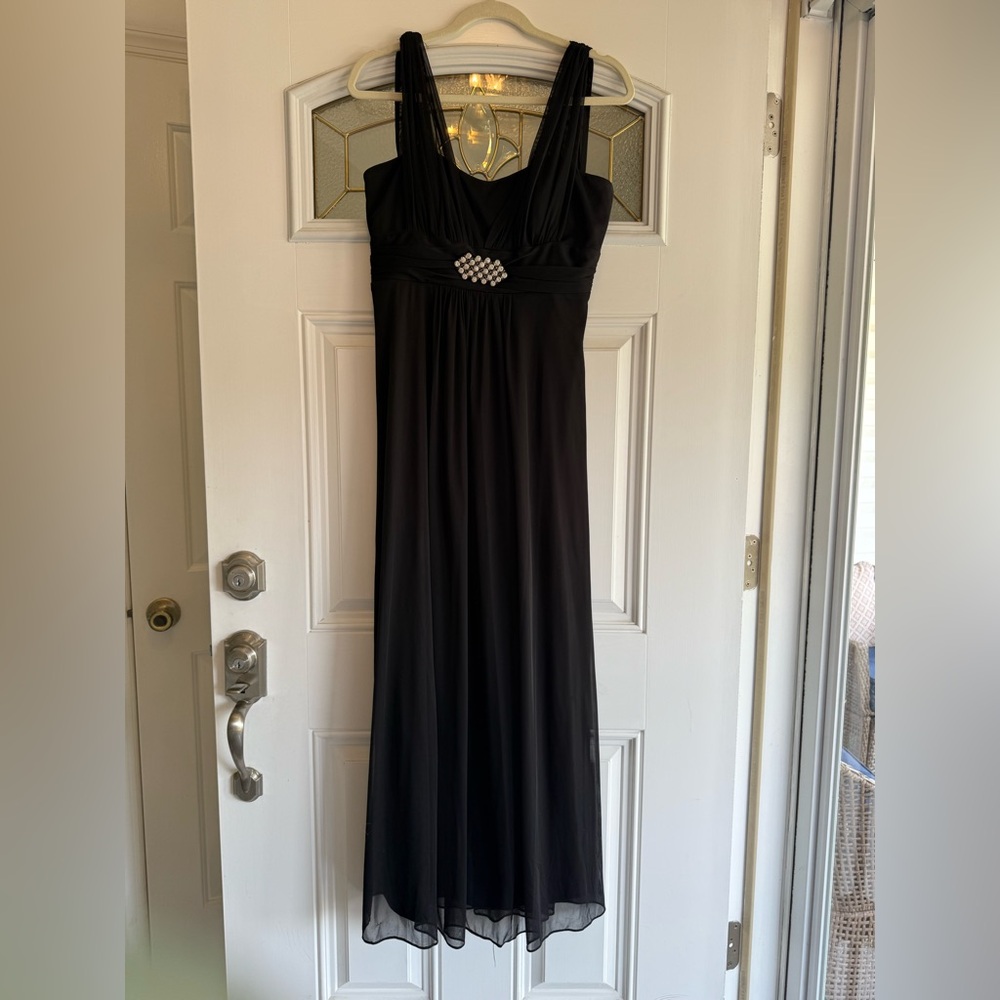 Elegant Black Evening Dress